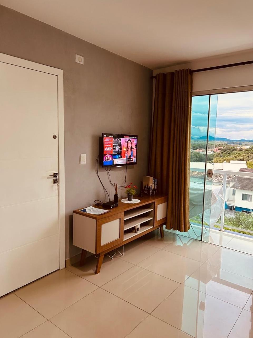 Apartment Amplo E Confortavel Em